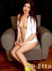 Female Etta Escort in Barnluasgan